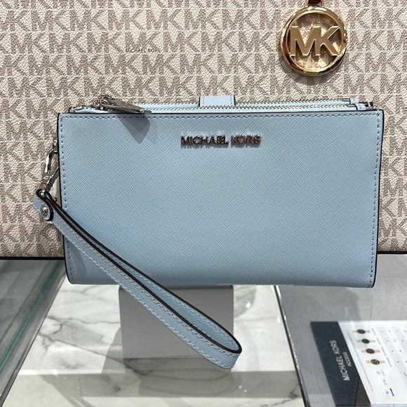MICHAEL KORS LARGE DOUBLE ZIP WRISTLET WALLET PHONE CASE CLUTCH 
Vista Blue 
NWT - Picture 2 of 16